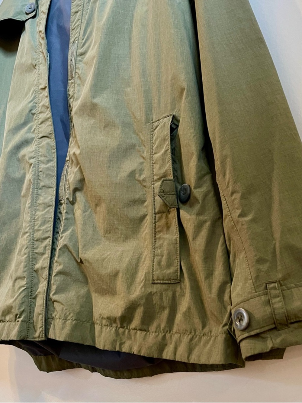 The North Face Women’s Olive Green Hooded Jacket - Picture 3 of 6